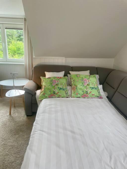 Sonnige Wohnung Am Lindenberg Lohfelden Luaran gambar